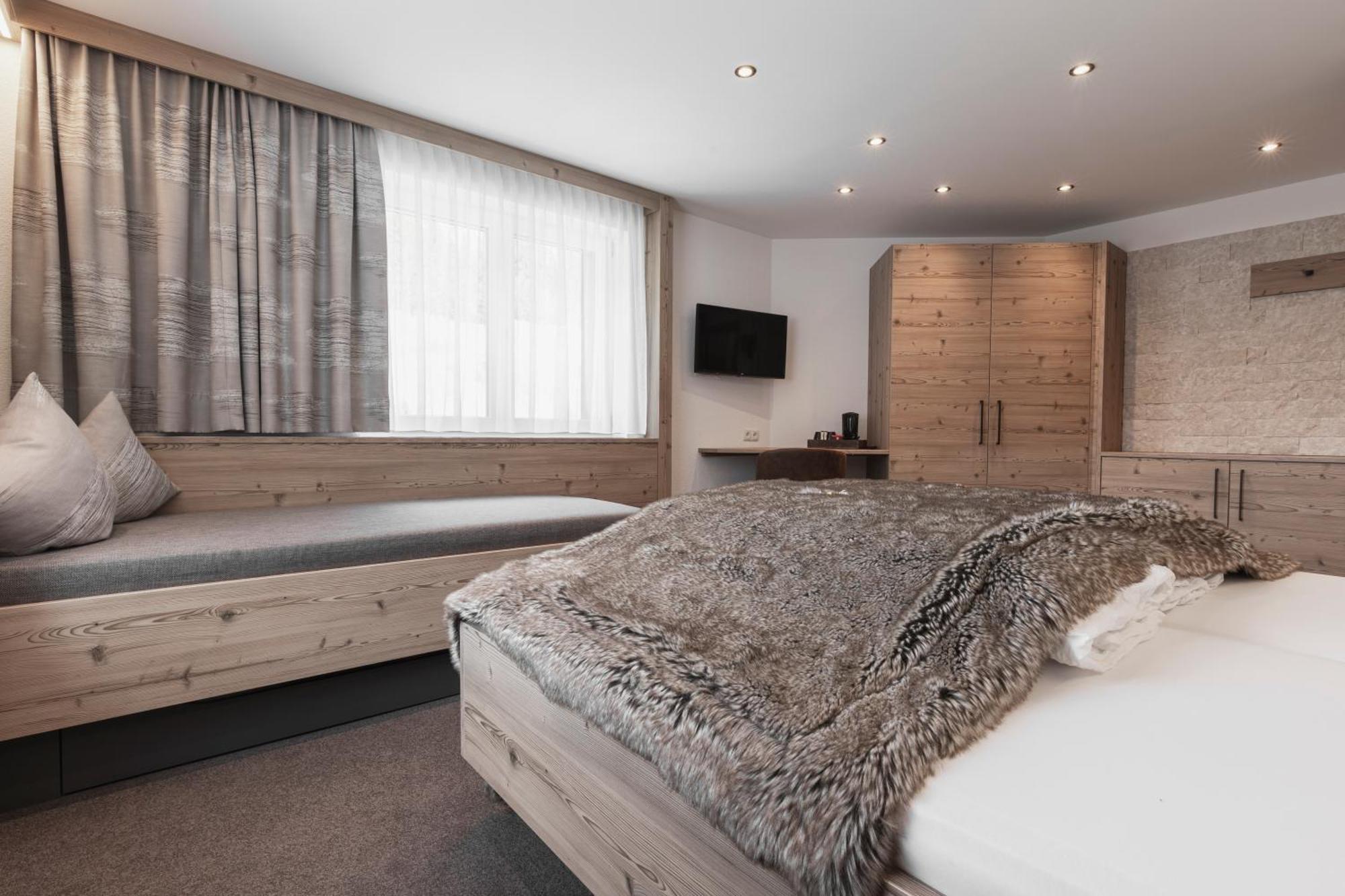 Birkheim Hotel Ischgl Room photo
